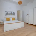 Cosy 1 Bedroom In The Heart Of *