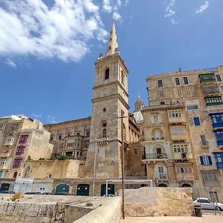 Apartment Cosy 1 Bedroom In The Heart Of