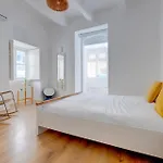 Cosy 1 Bedroom In The Heart Of *