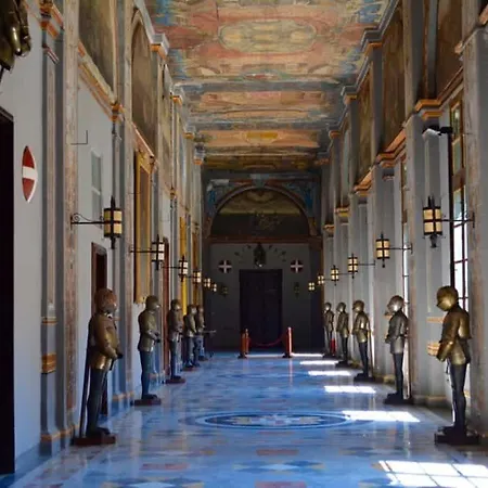 Апартаменты Cosy 1 Bedroom In The Heart Of *