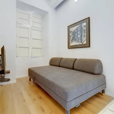 Cosy 1 Bedroom In The Heart Of *